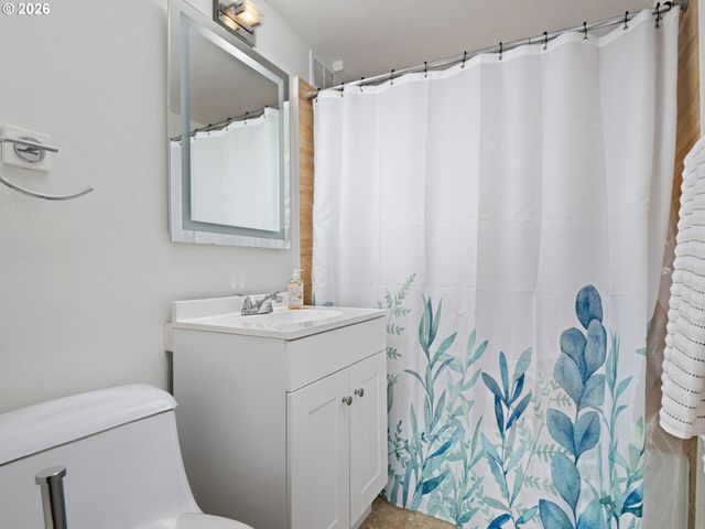 1205 Sw CARDINELL Dr 607, Portland, OR 97201
