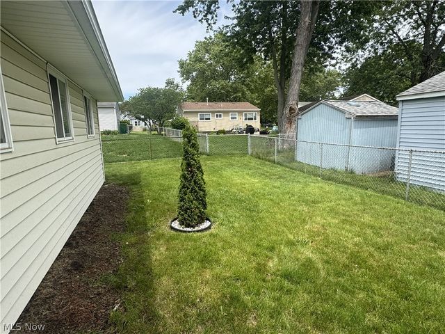 905 Carnegie Avenue, Akron, OH 44314