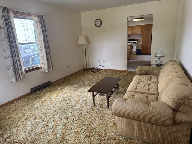 905 Carnegie Avenue, Akron, OH 44314