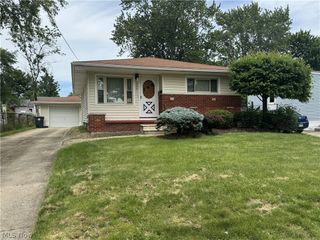 905 Carnegie Avenue, Akron, OH 44314