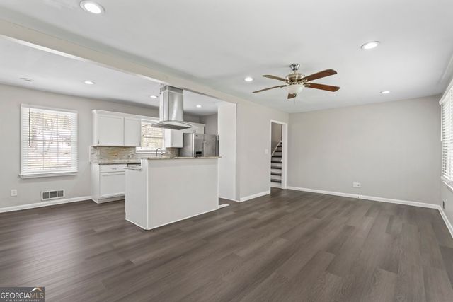 3917 Wedgefield Circle, Decatur, GA 30035