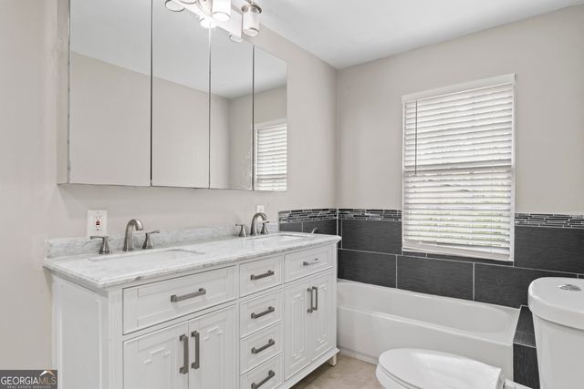 3917 Wedgefield Circle, Decatur, GA 30035