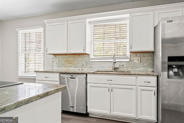 3917 Wedgefield Circle, Decatur, GA 30035