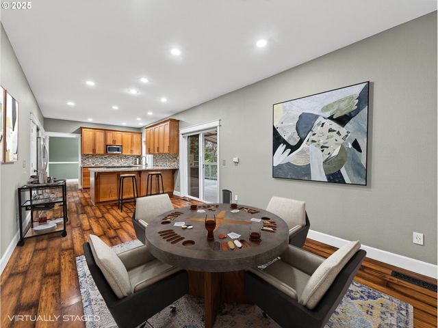 1221 Se Ironwood Ln, Gresham, OR 97080