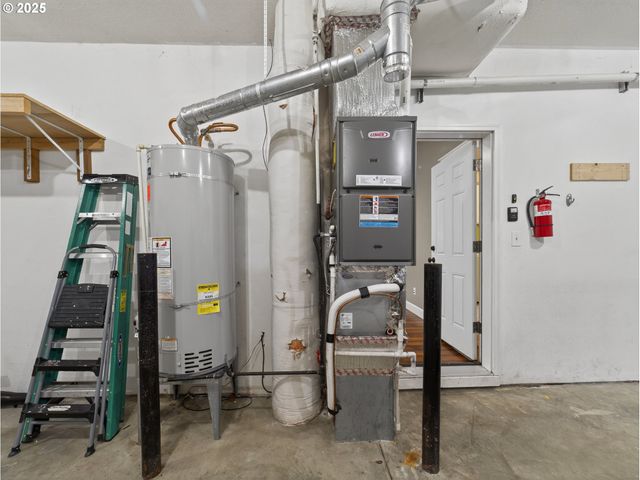 1221 Se Ironwood Ln, Gresham, OR 97080