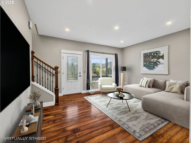 1221 Se Ironwood Ln, Gresham, OR 97080