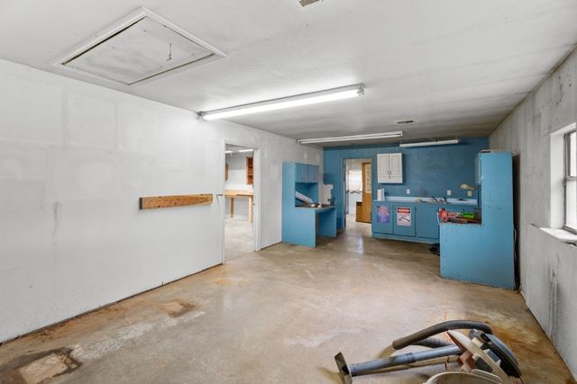 813 N Council Road S, Newcastle, OK 73065