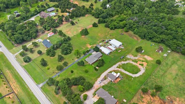 813 N Council Road S, Newcastle, OK 73065