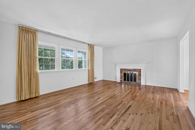 7917 DONELSON ST, Alexandria, VA 22309