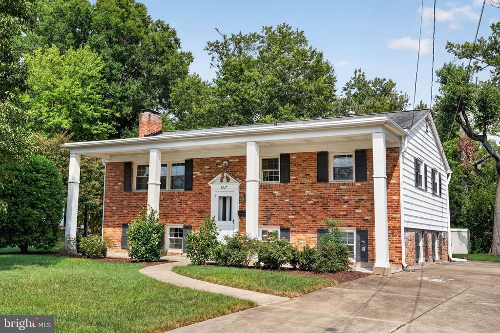 7917 DONELSON ST, Alexandria, VA 22309