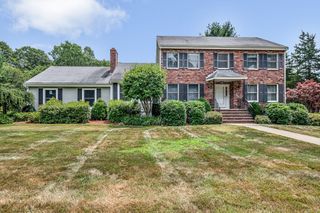 15 America Drive, Peabody, MA 01960