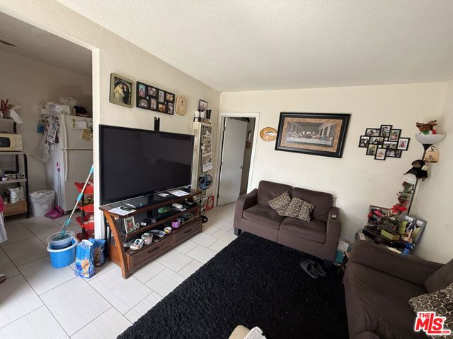 1212 E Rosecrans Avenue, Compton, CA 90221