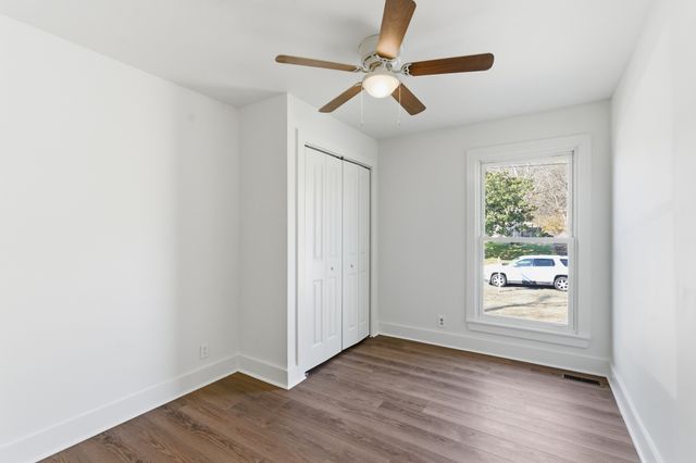 206 New Sawyer Brown Rd, Nashville, TN 37221