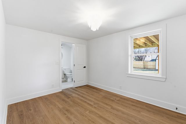 206 New Sawyer Brown Rd, Nashville, TN 37221