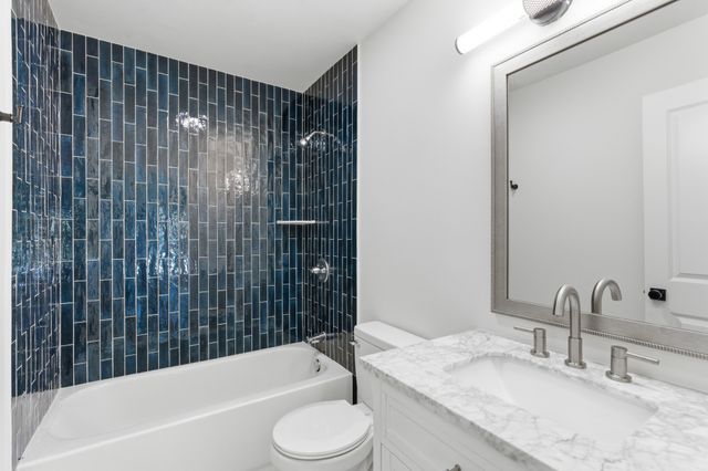 206 New Sawyer Brown Rd, Nashville, TN 37221