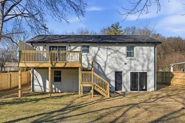 206 New Sawyer Brown Rd, Nashville, TN 37221