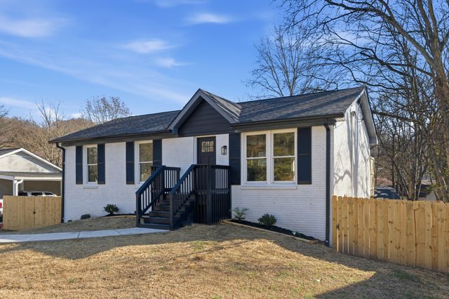 206 New Sawyer Brown Rd, Nashville, TN 37221