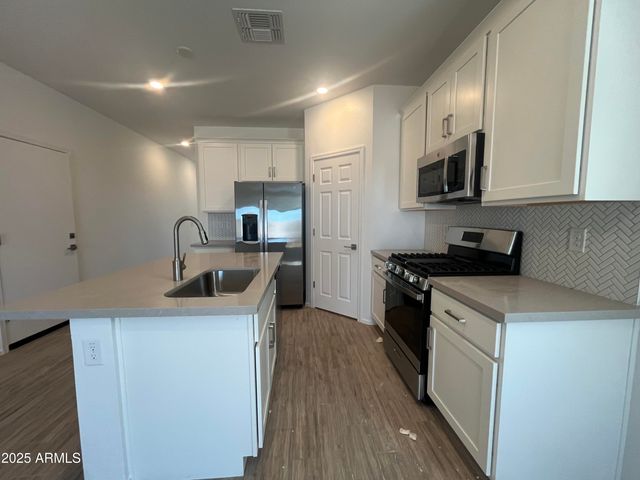 47692 W MOELLER Road, Maricopa, AZ 85139