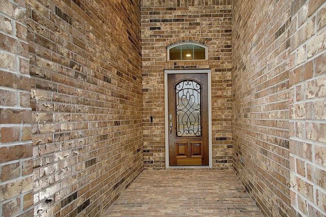 14215 Irvine Ranch Trail, Conroe, TX 77384