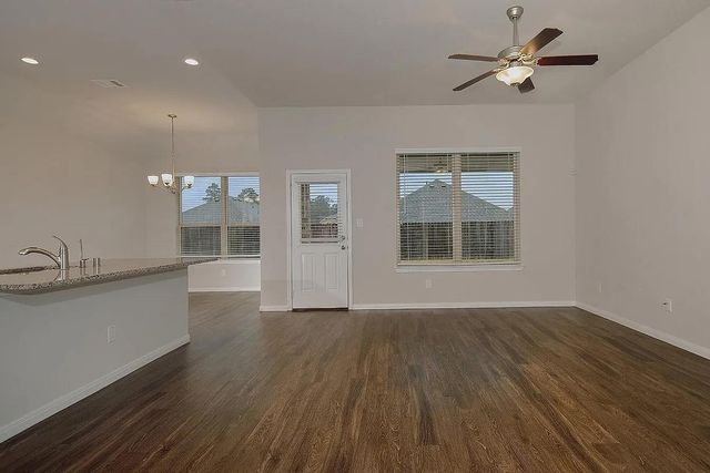 14215 Irvine Ranch Trail, Conroe, TX 77384