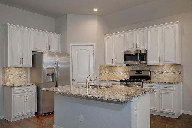 14215 Irvine Ranch Trail, Conroe, TX 77384