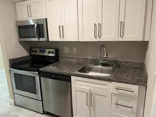 4234 Pine Drop LN, North Fort Myers, FL 33917