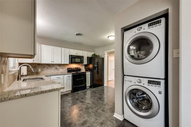 2209 Costa Mesa Drive, Dallas, TX 75228