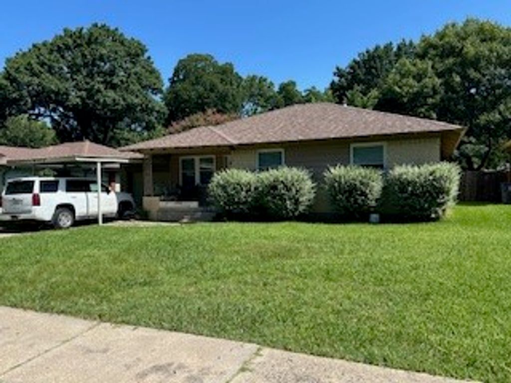 2209 Costa Mesa Drive, Dallas, TX 75228