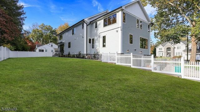 1808 Chapel Rd, Scotch Plains Twp., NJ 07076