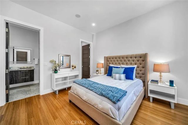 242 S Broadway, Redondo Beach, CA 90277