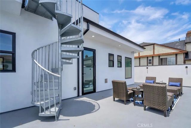 242 S Broadway, Redondo Beach, CA 90277
