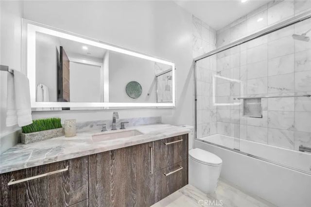 242 S Broadway, Redondo Beach, CA 90277