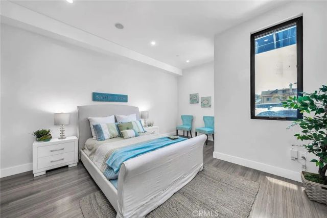 242 S Broadway, Redondo Beach, CA 90277