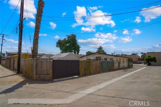 1739 W 53rd Street, Los Angeles, CA 90062