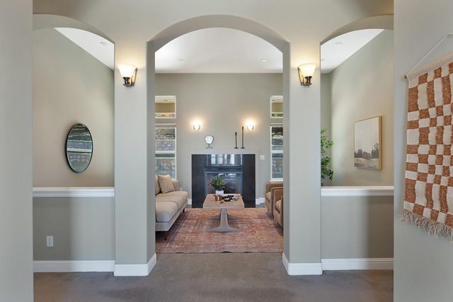 1772 Park Oak Dr, Roseville, CA 95661