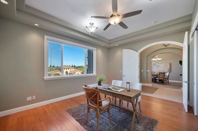 1772 Park Oak Dr, Roseville, CA 95661