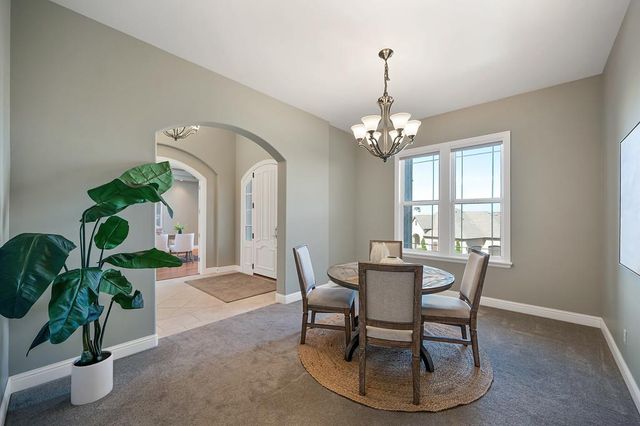 1772 Park Oak Dr, Roseville, CA 95661