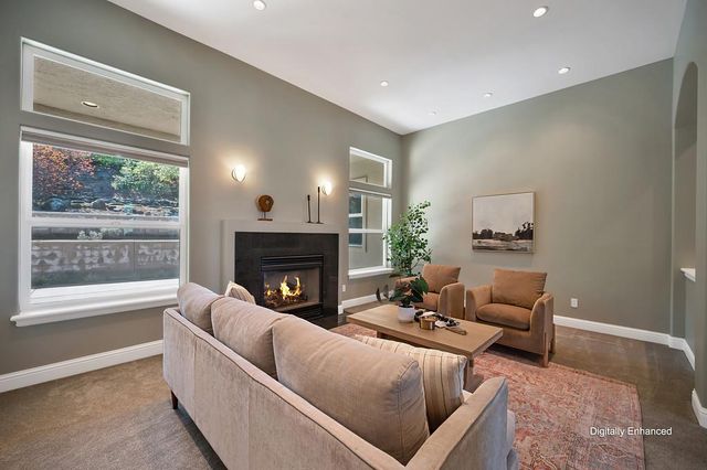 1772 Park Oak Dr, Roseville, CA 95661