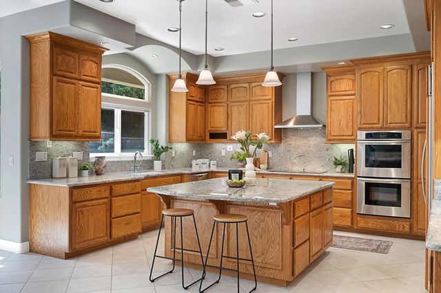 1772 Park Oak Dr, Roseville, CA 95661