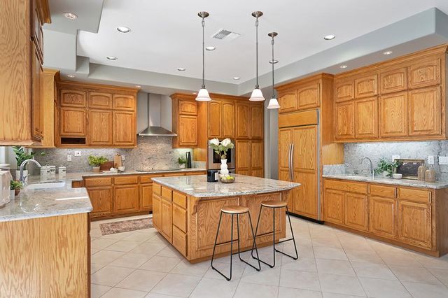 1772 Park Oak Dr, Roseville, CA 95661