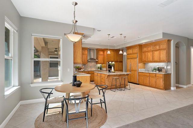 1772 Park Oak Dr, Roseville, CA 95661