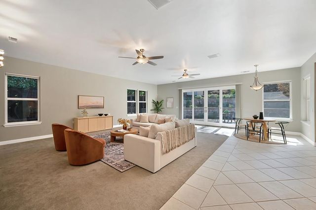 1772 Park Oak Dr, Roseville, CA 95661