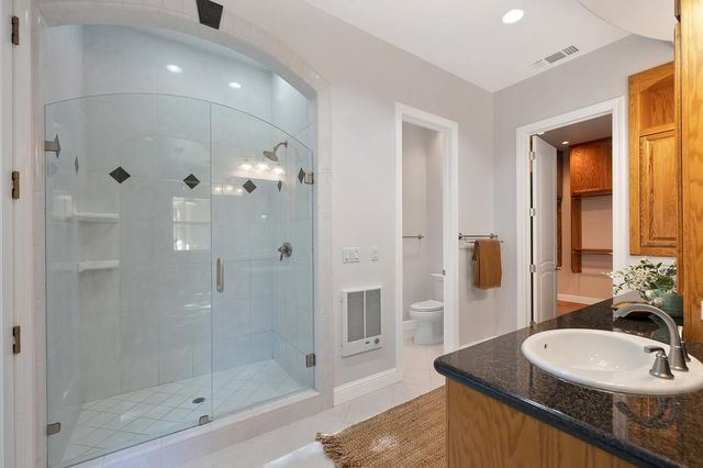 1772 Park Oak Dr, Roseville, CA 95661