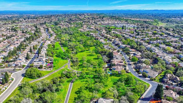 1772 Park Oak Dr, Roseville, CA 95661