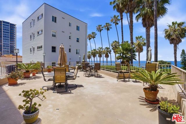 1040 Coast Boulevard 401, La Jolla, CA 92037