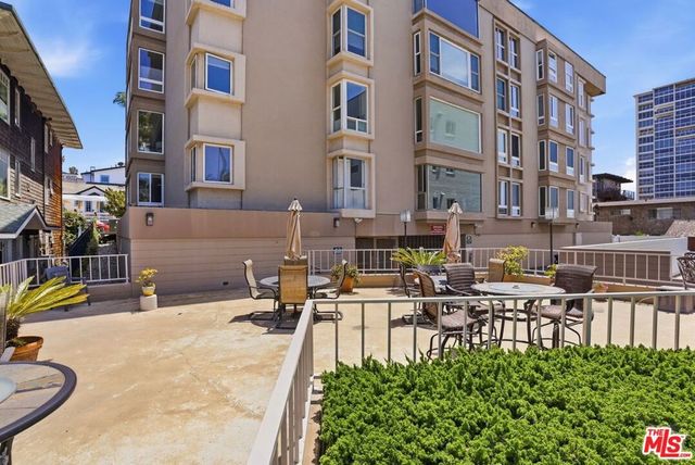 1040 Coast Boulevard 401, La Jolla, CA 92037
