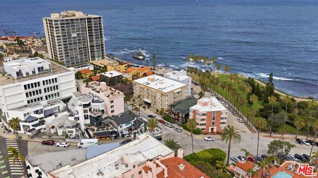 1040 Coast Boulevard 401, La Jolla, CA 92037