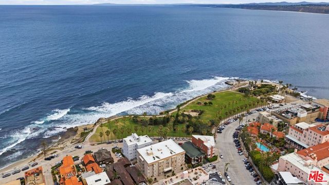 1040 Coast Boulevard 401, La Jolla, CA 92037