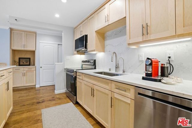 1040 Coast Boulevard 401, La Jolla, CA 92037