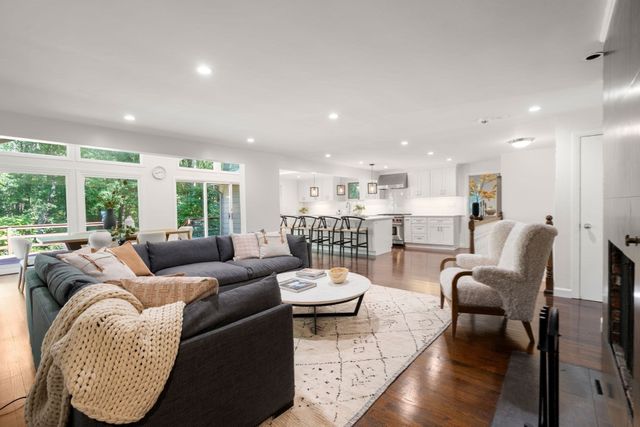 20 Blueberry Hill Road, Weston, MA 02493